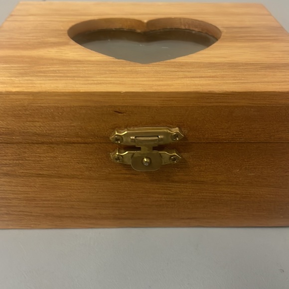 Jewelry Box - Picture 4 of 8